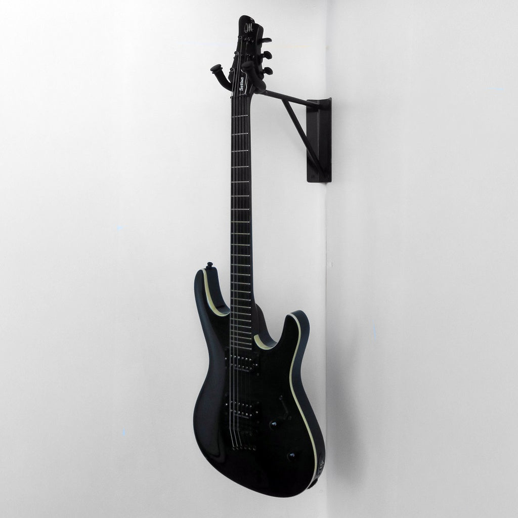 Platzsparender Corner Mount für Gitarre - Detailaufnahme